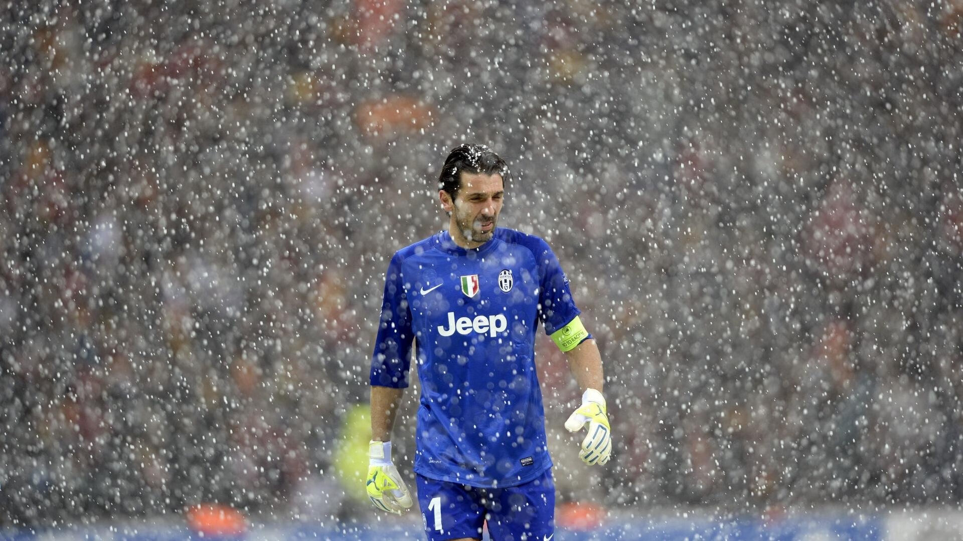 圣埃蒂安主场一球小胜尼斯，結束连败，圣埃蒂安球迷